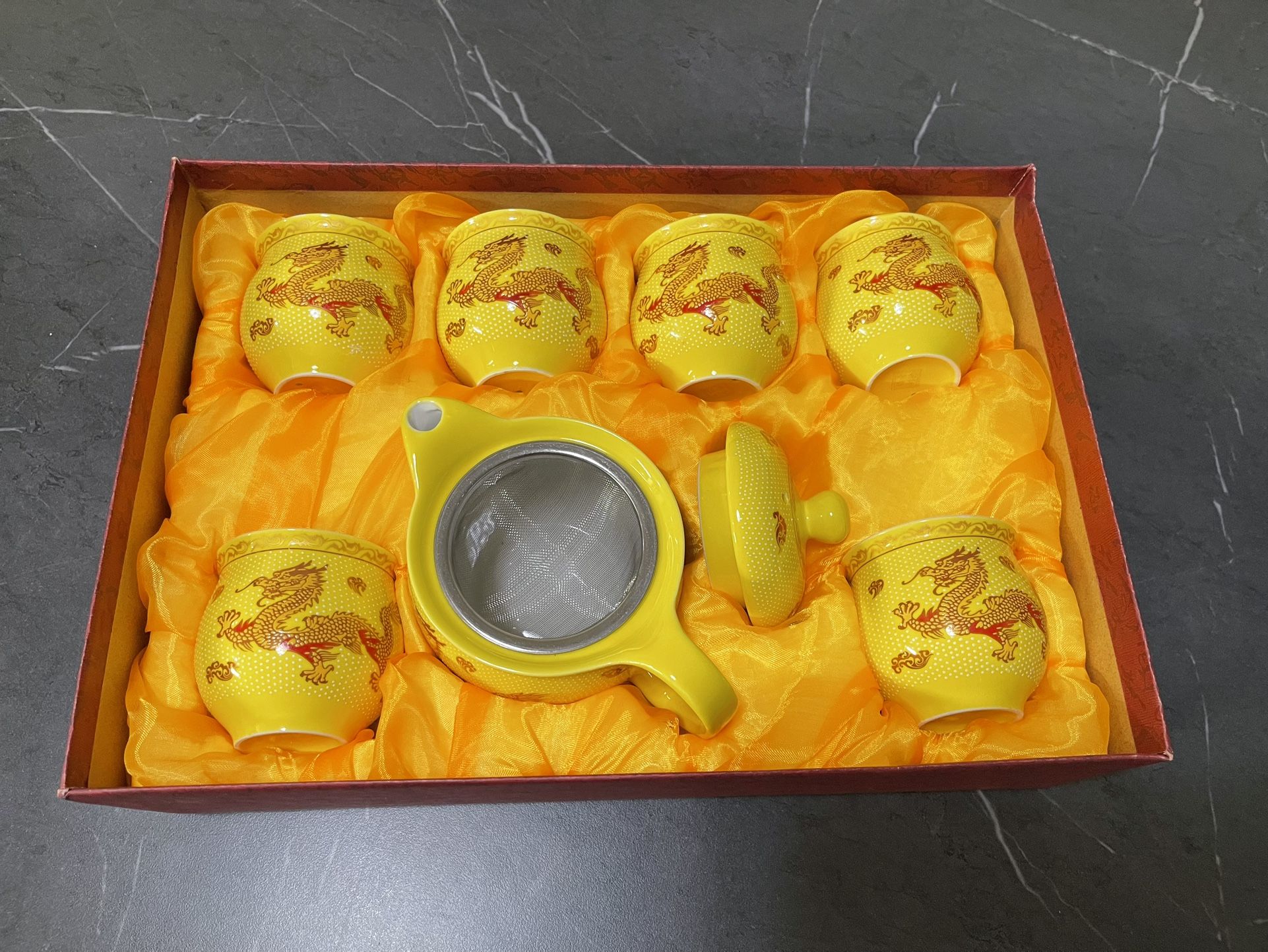 Chinese Dragon Teapot And Cup Set NEW