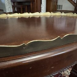 Coffee Table.  With Removable Tray Top. (Bassett)