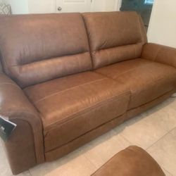 $55 Down Finance Power Reclining Sofa Loveseat Sectional Couch Sleeper Bedroom Set Queen Bed King Bed Dining Table Bunk Bed Vanity Set 
