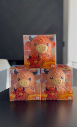 Highland Cow Squeeze Toy