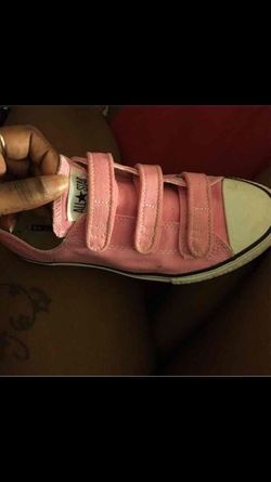 Pink converse