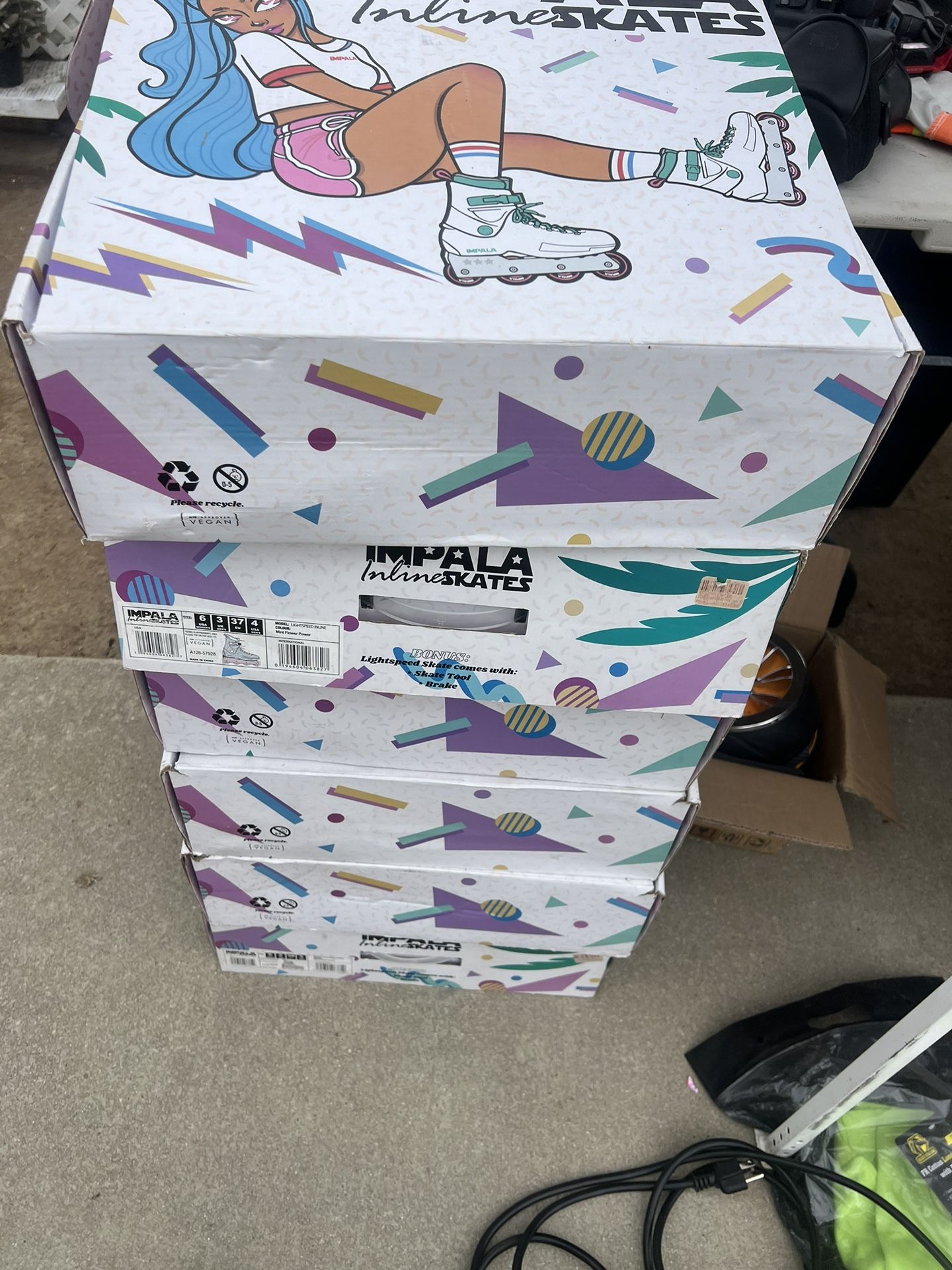 New INPALA Skates. $ 35 each. Size Only 6 And 5