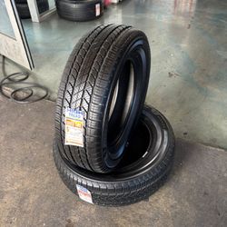 235/65/17 BRIDGESTONE 2 TIRES SEMI NEW - DOT 2024