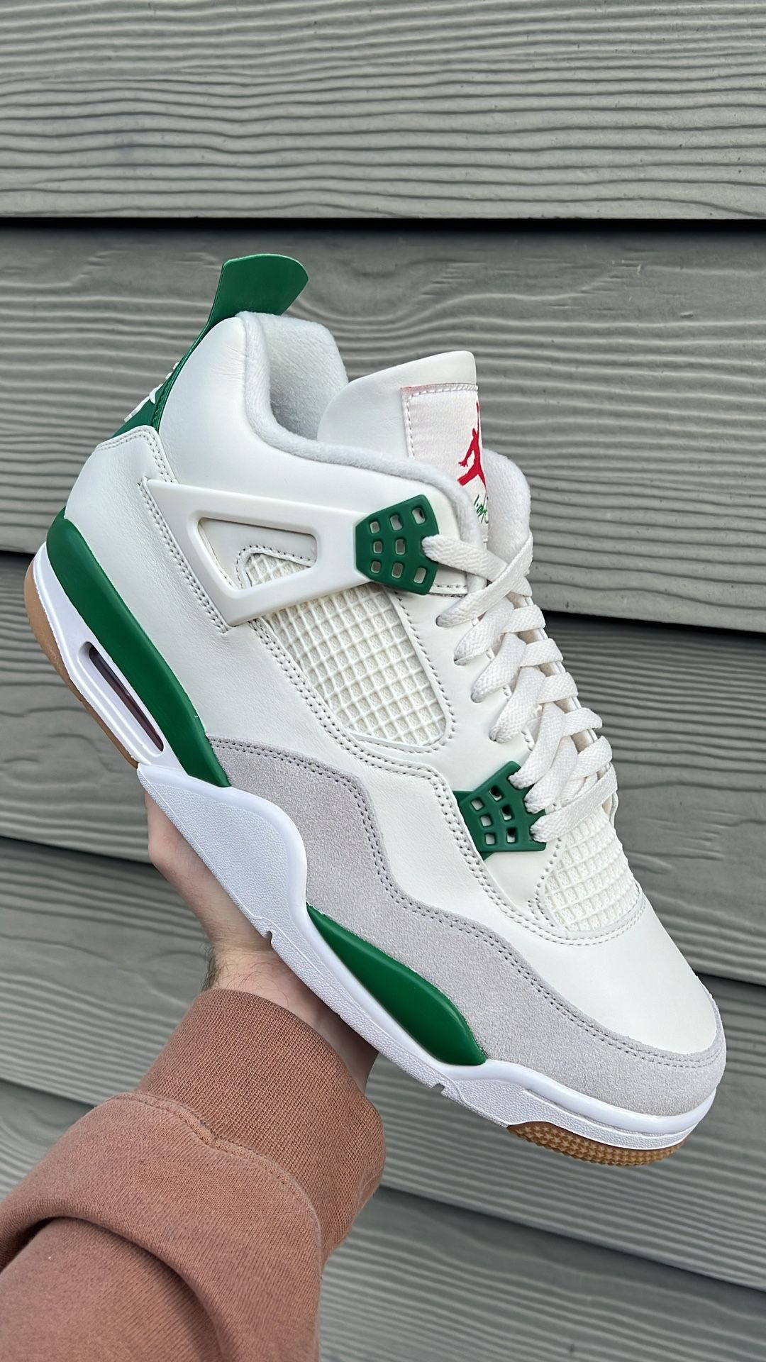 Jordan 4 Retro SB ‘Pine Green’ Size 11.5M