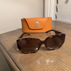 Tory Burch Sunglasses 🕶️