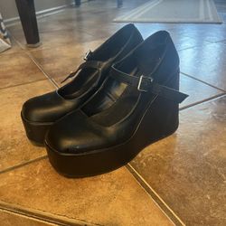 Platform Heels Black