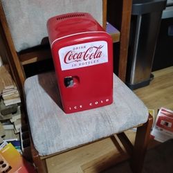 Mini Fridge 