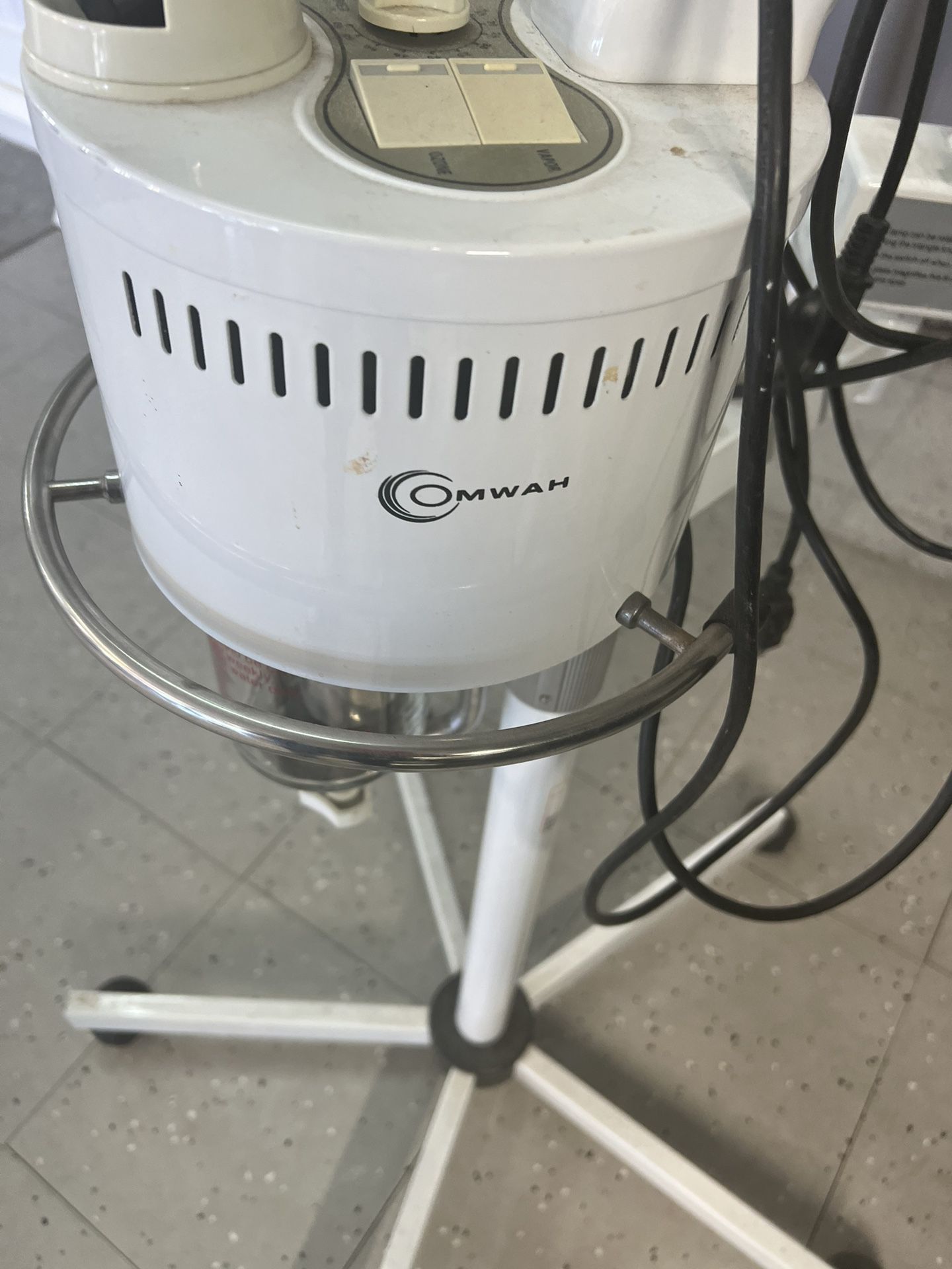 Ozone Facial Steamer and Mag Lamp Combo 