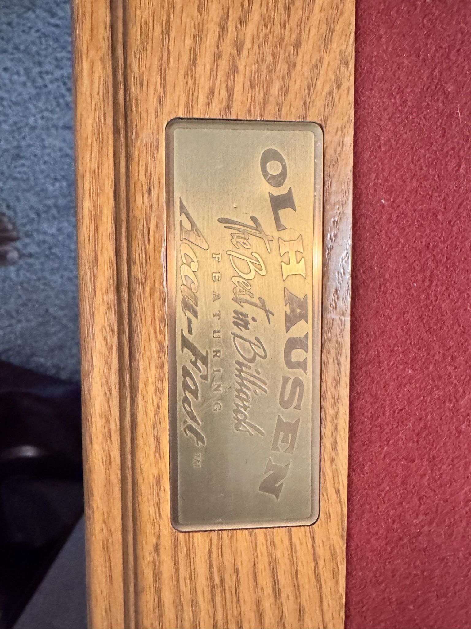 Accu Fast Pool Table 8ft For Sale . In Great Conditions . Comes With Many Accessories 