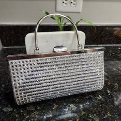 BUY 1 JEWLERY ITEM GET 1 50% OFF__SILVER JEWELED CLUTCH