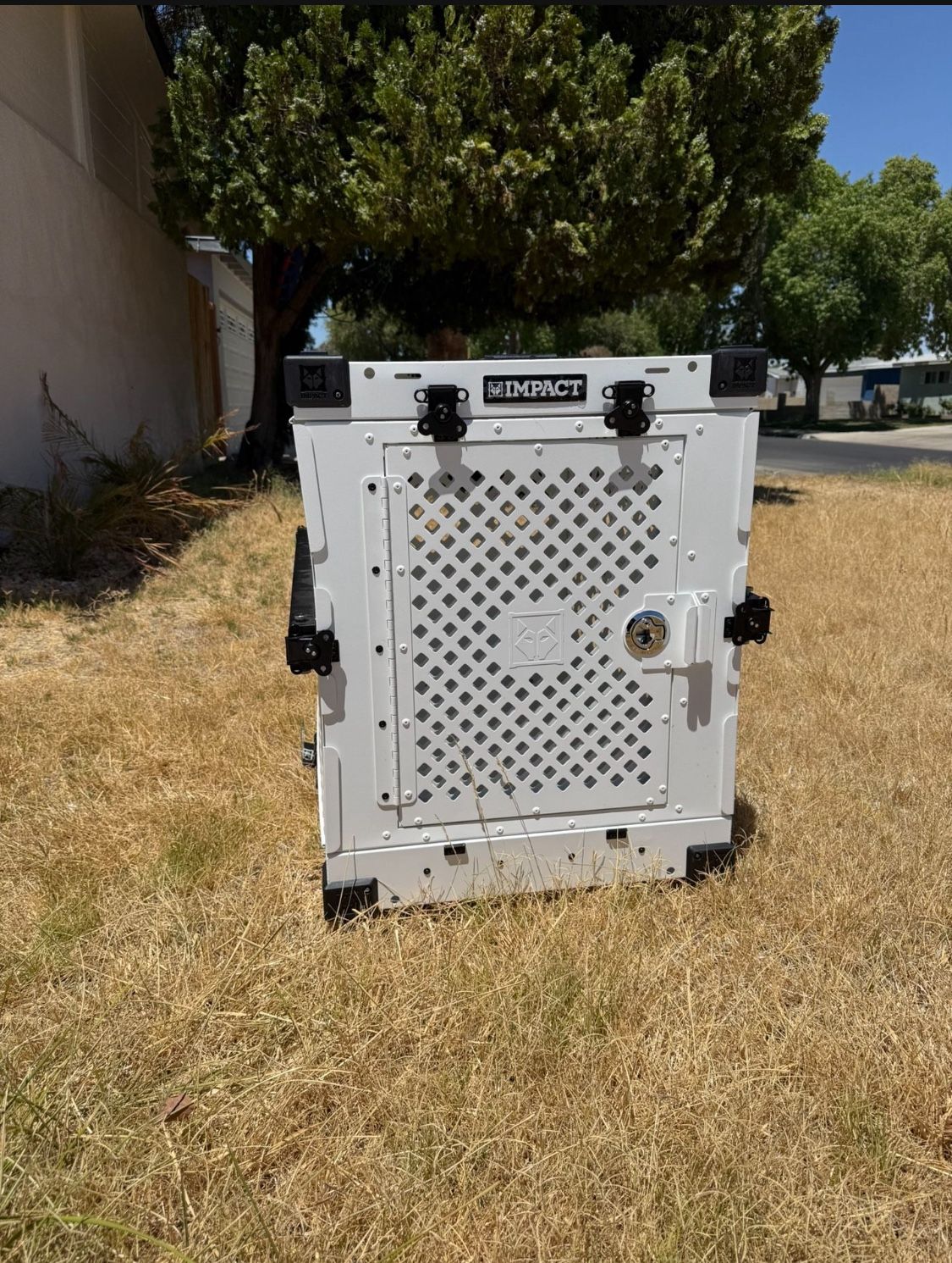 Impact collapsible dog Crate