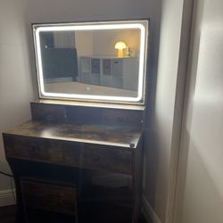 Vanity With LED lights And Stool