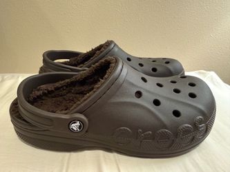 ✅ Brown CROCS Size 8 Men or 10 Women