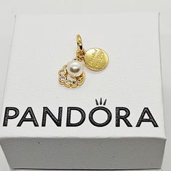 Pandora Gold Pearl Hooked on You Dangle Bracelet Charm women's gift