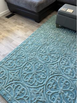Free**Area Rug 88”x114”