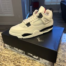 Jordan 4 Flight Club.  10.5