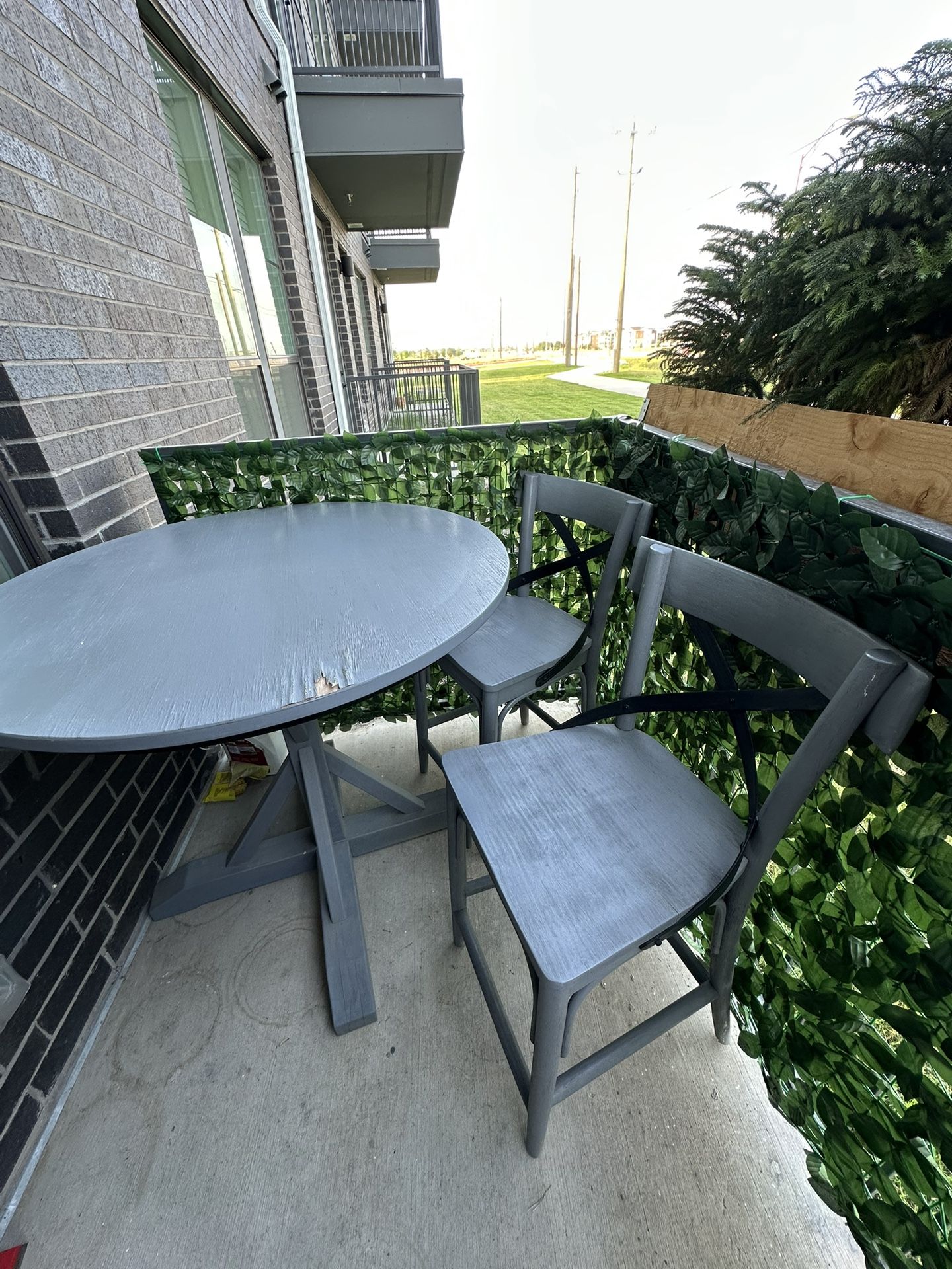Patio set 1 table 2 chairs