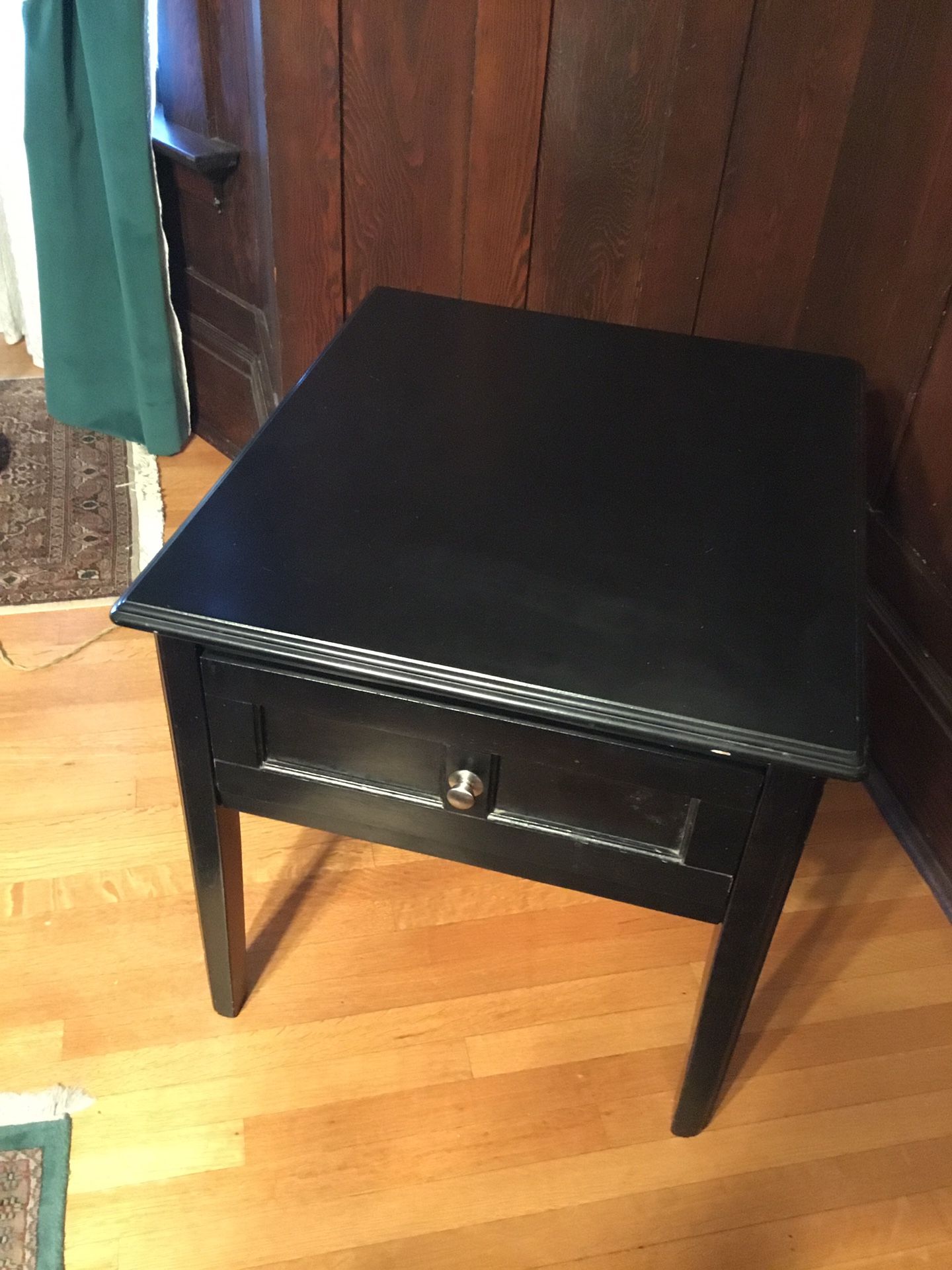 End/Coffee Table with drawer black