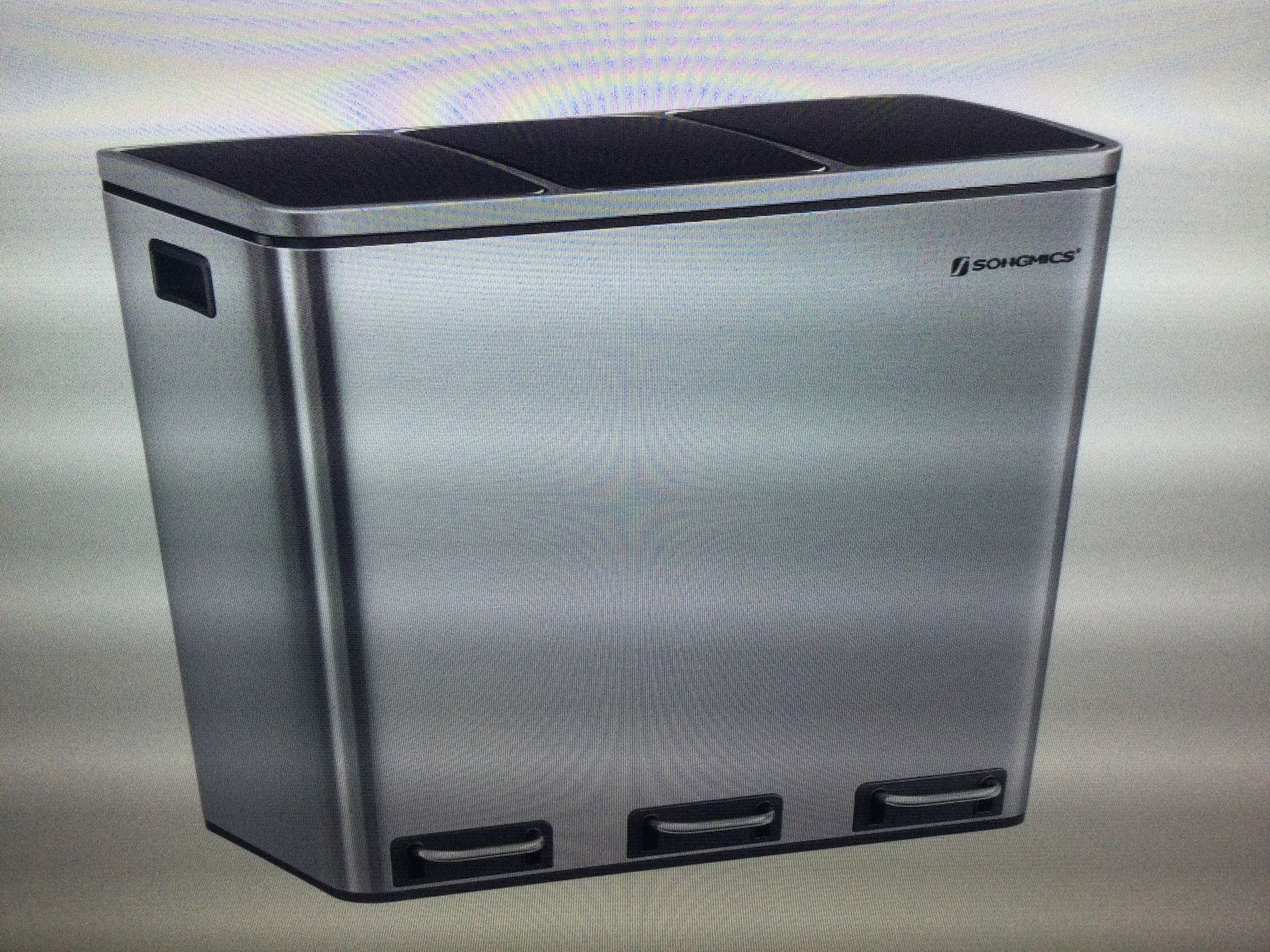 SONGMICS 3 X 18L 3 COMPARTMENT WASTE BIN WITH SLOW-CLOSE LID WITH INNER BUCKETS AND HANDLES FOR KITCHEN, SILVER