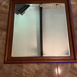  Mirror With Picture Frame