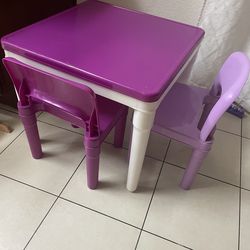 Kids table