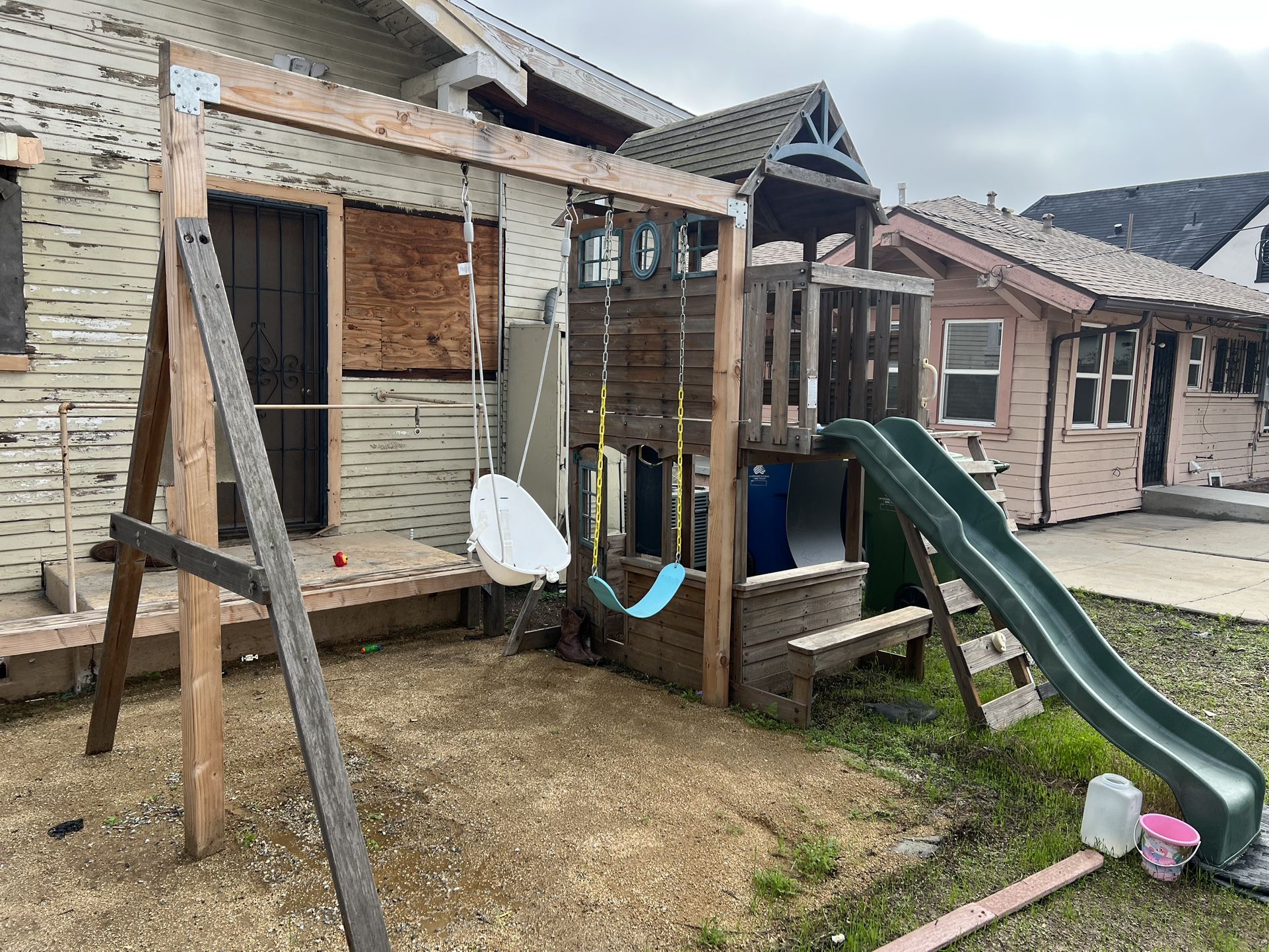 Tree House / Play Ground Set 