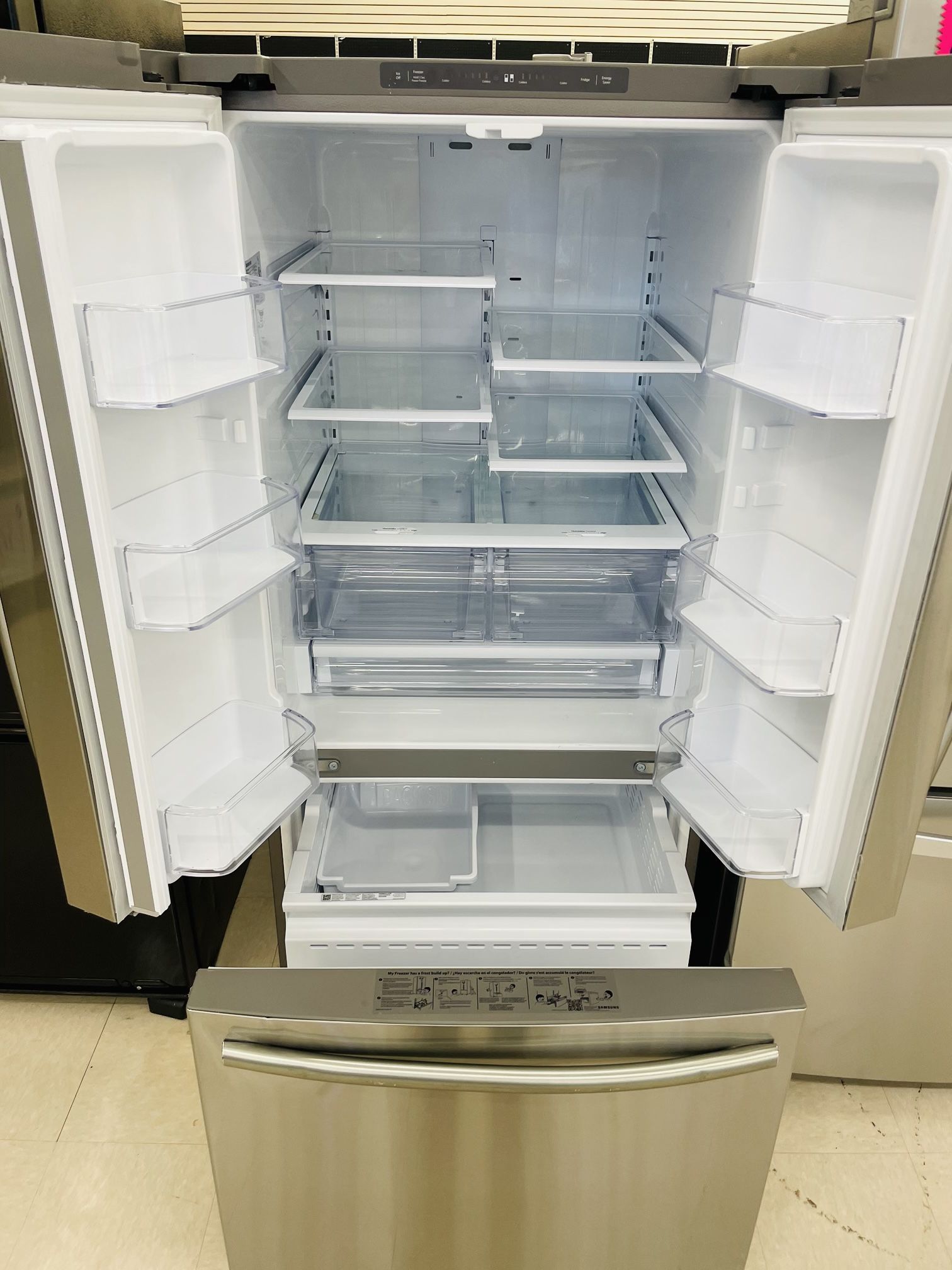 30” Samsung Refrigerator French Door With Ice Maker In Excellent Condition