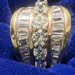 Beautiful Sparkling CZ 925 Size 7 engagement ring