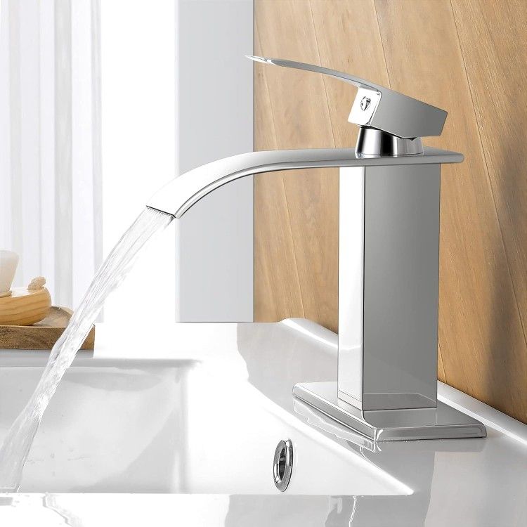 Bathroom Faucet Chrome Single Handle NEW