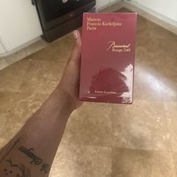 Maison Francis Kurkdjian baccarat rouge 540