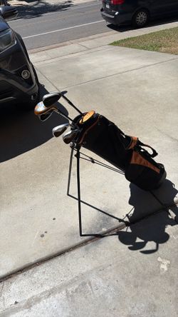 Children and golf club age 7 to 13 very good condition