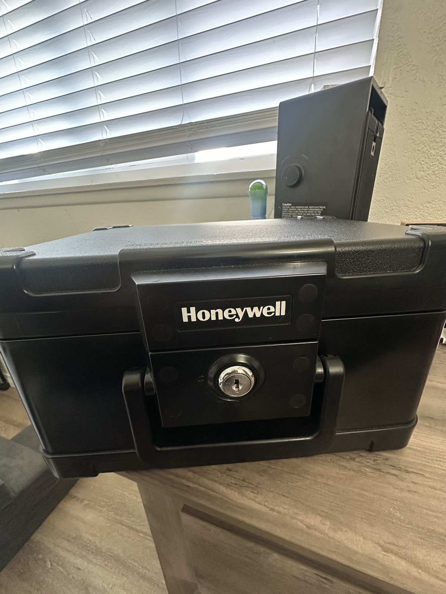Honeywell Safe