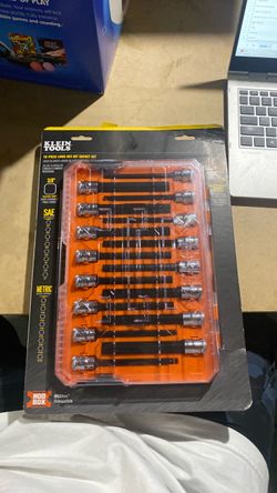Hex bit socket set
