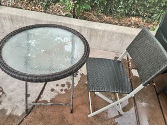Folding patio set
