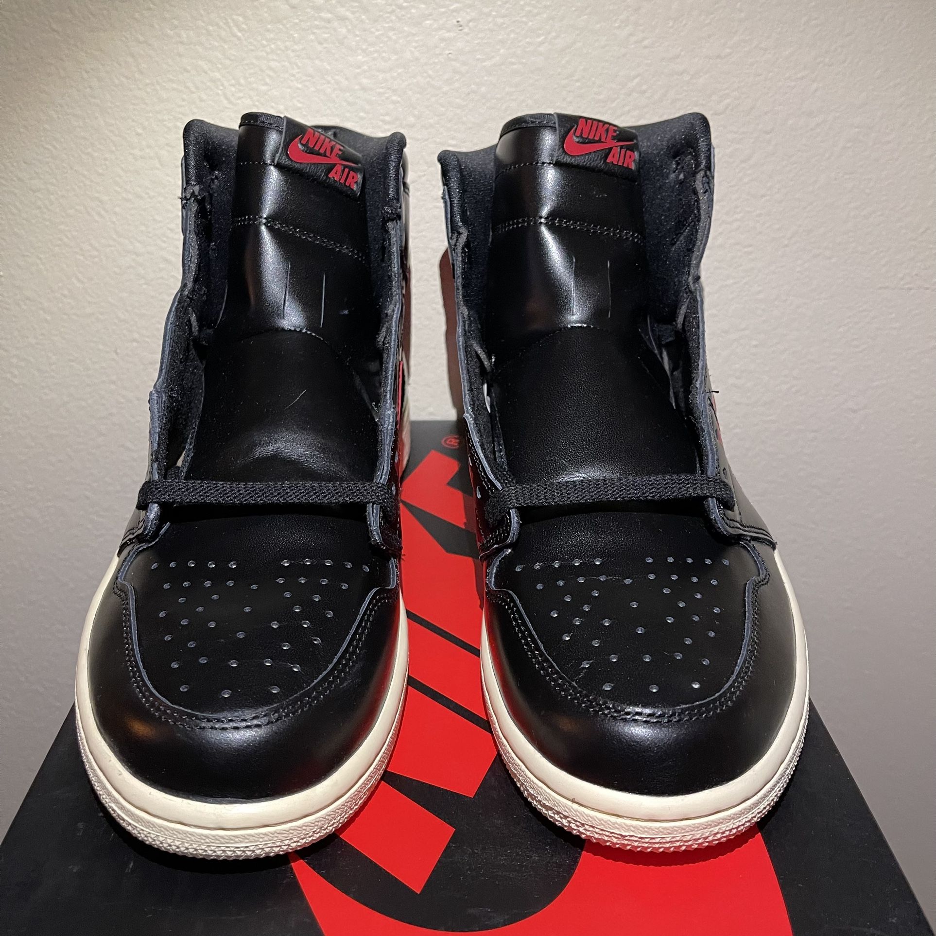 Nike Jordan 1 Retro Defiant Couture Sz 10.5
