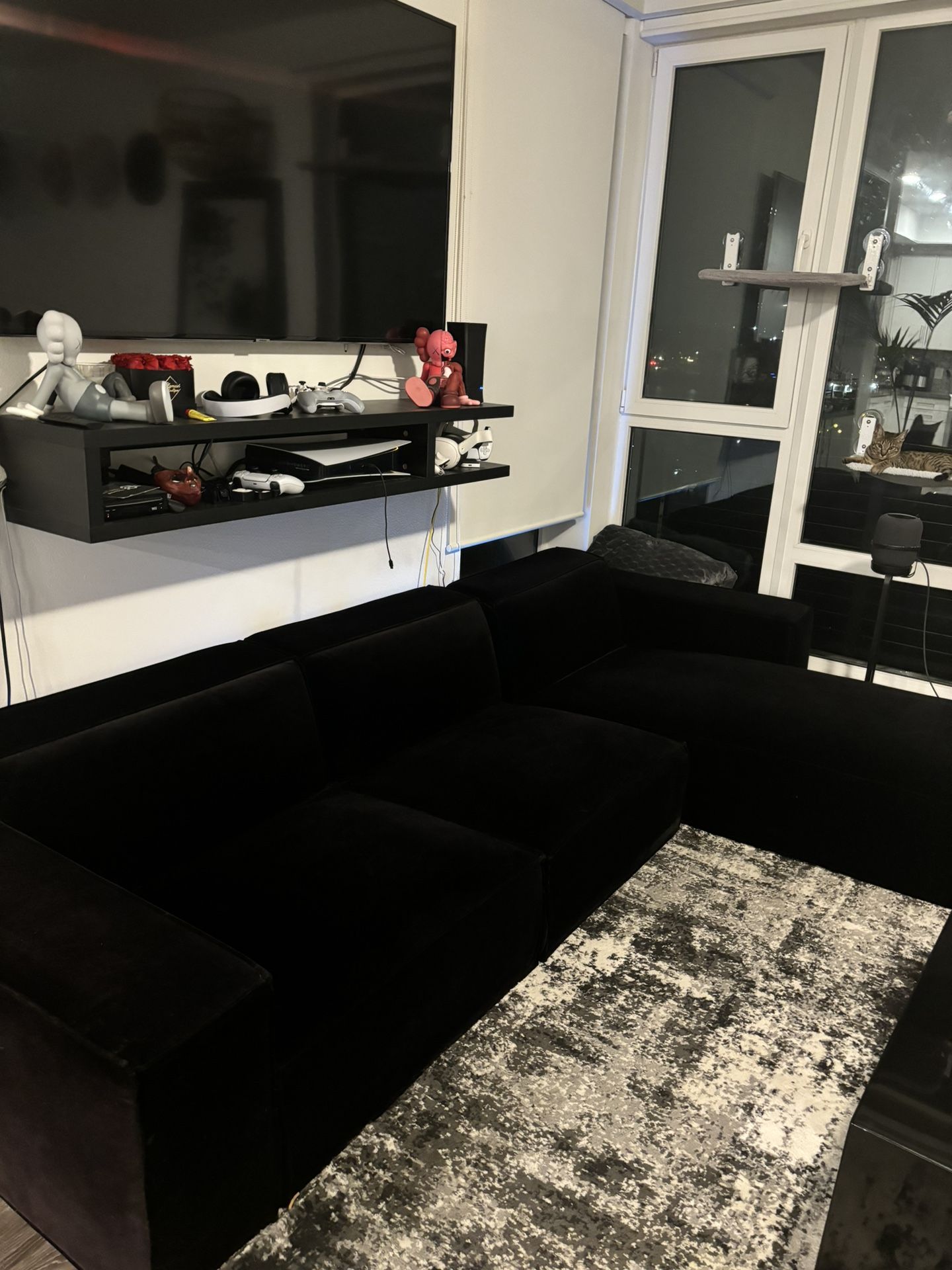 Porter Black Sectional Couch