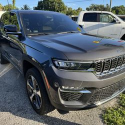 2023 Jeep Grand Cherokee