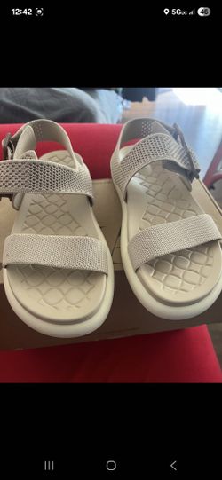 Vivaia Shoes