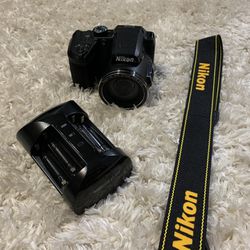 Nikon B500 