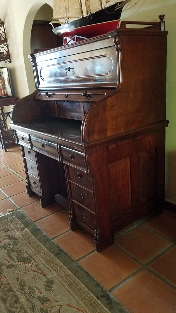 Antique 100+ year old rolltop desk from Berlin, Germany. for Sale in