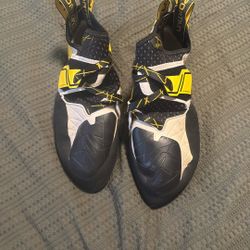 La Sportiva Solution Size 43 Brand New In Box 