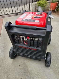 GAS PORTABLE GENERATOR PREDATOR 9500 W 120 V 240 V SUPER QUIET 3 MONTHS USED,ON WHEELS FOR EASY TRANSPORTATION FULL TUNE UP COMPLETE ENGINE ON BOTTOM 