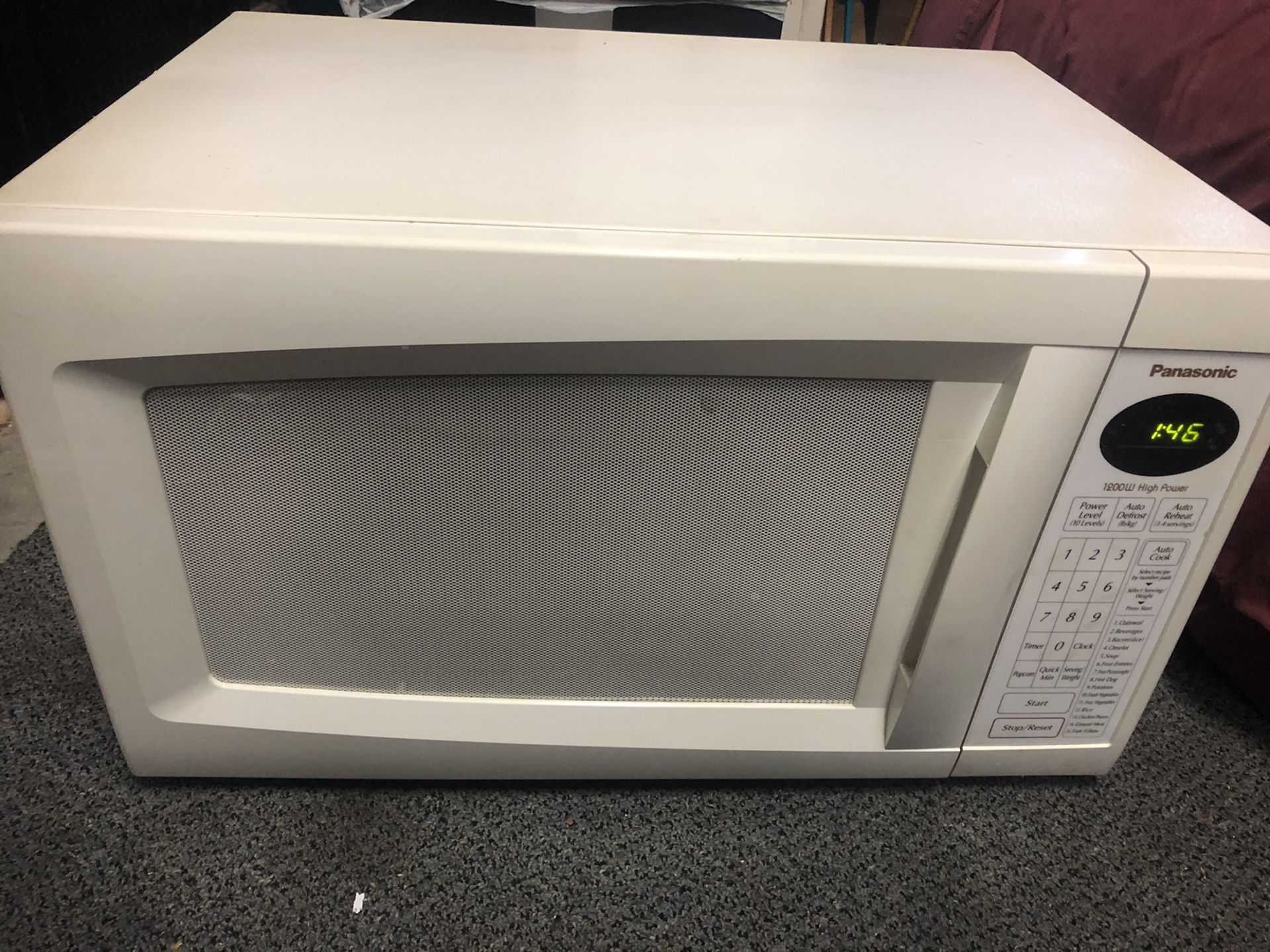 Large microwave $35 or best offer