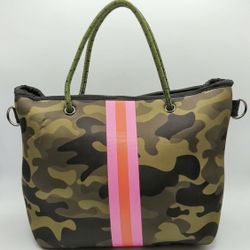 Haute Shore Ryan Showoff Neoprene Purse with Crossbody Strap