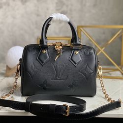 The Louis Vuitton Speedy Bandoulière 20: the perfect blend of fashion and  function. for Sale in Fayetteville, NC - OfferUp