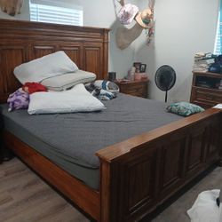 King Bedroom Set