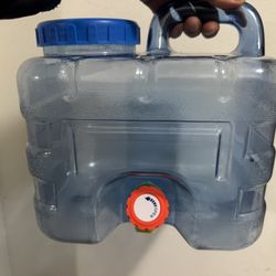 Portable Water Tank 7.5L (used)