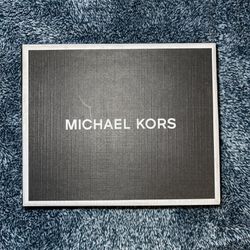 Michael Kors Slim Wallet 