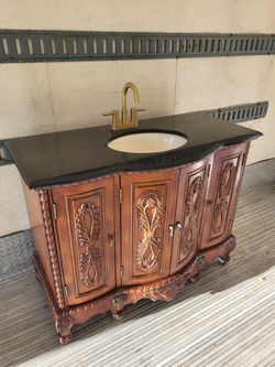 Bathroom sink vanity