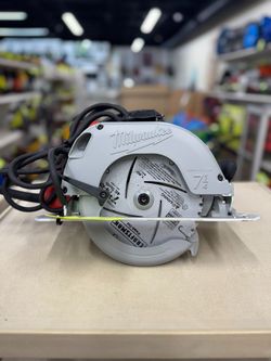 MILWAUKEE 15 AMP 7-1/4 IN. TILT-LOK CIRCULAR SAW USED